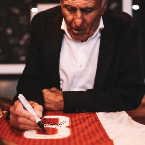 Sjaak Swart sitting at a table